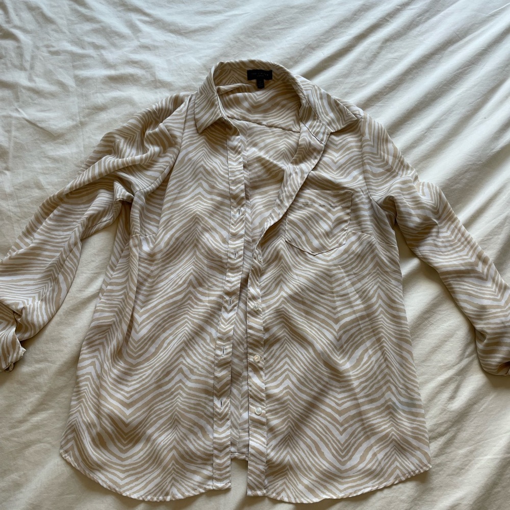 Zebra Neutral Button Down Top from The Limited (Size Medium)